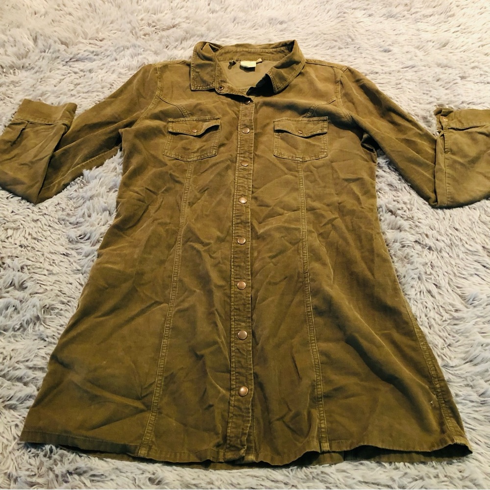 White Crow Women’s Large Olive Green Corduroy Long Tunic Top Collared Snap Down
